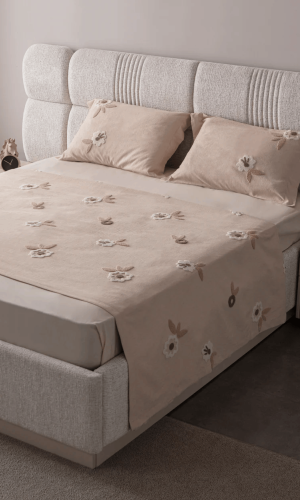 Lalezar Desen Çift Kişilik Nakışlı Yatak Örtüsü Seti Şönil Kumaş Punch Nakışlı 240x260cm